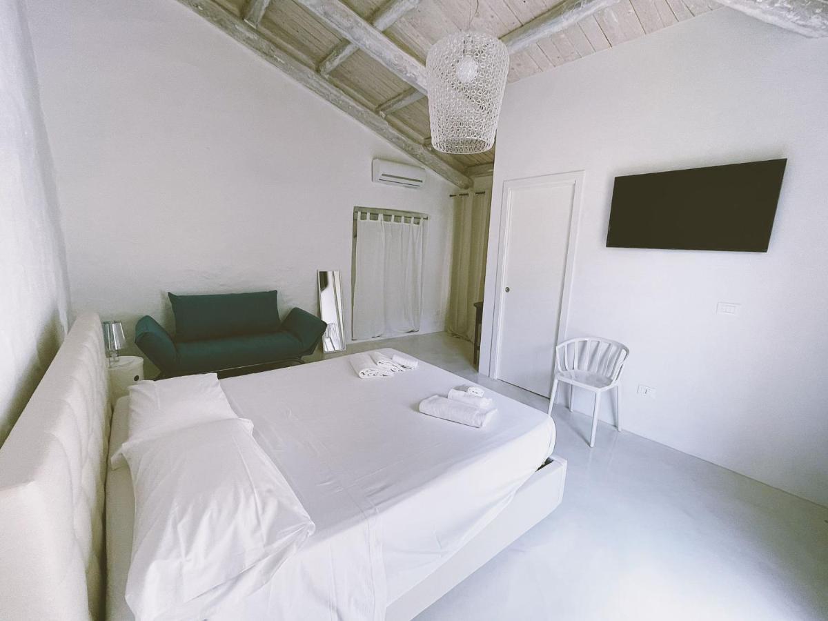 La Casa Del Nespolo Bed & Breakfast Capo d'Orlando Luaran gambar