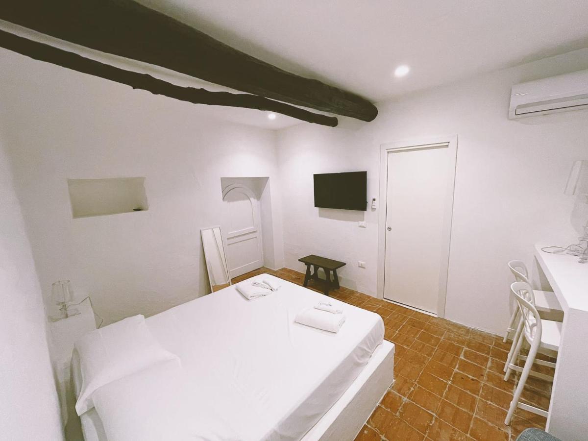 La Casa Del Nespolo Bed & Breakfast Capo d'Orlando Luaran gambar