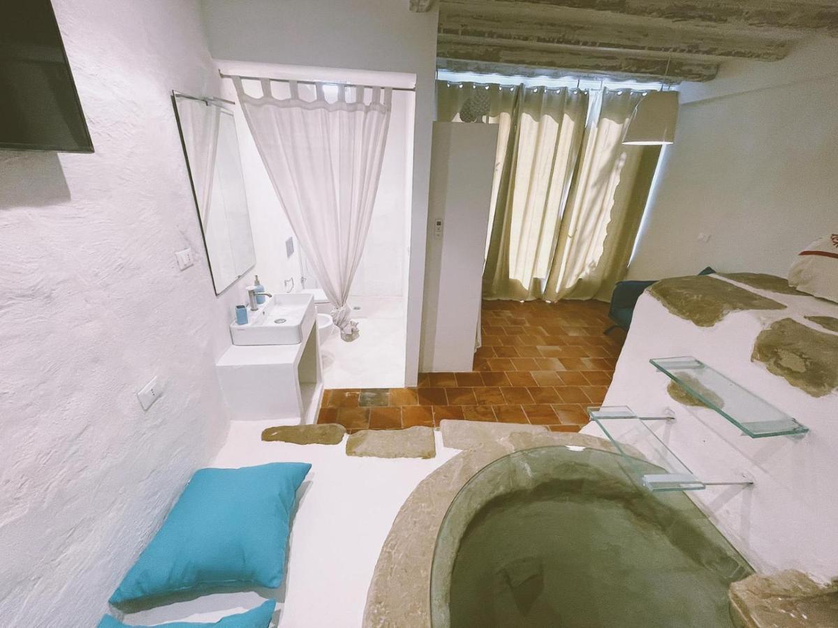 La Casa Del Nespolo Bed & Breakfast Capo d'Orlando Luaran gambar
